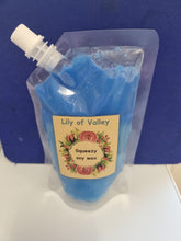 Load image into Gallery viewer, Squeezy wax melts, squeezable, highly scented, home fragrance, perfume scented
