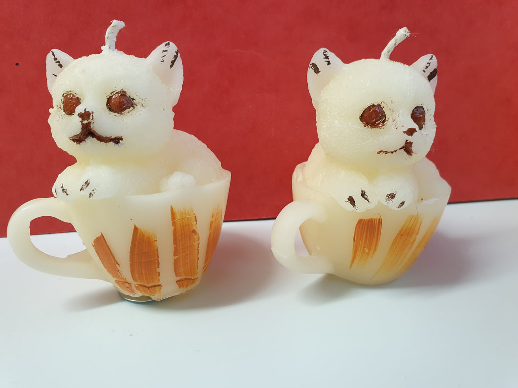 Handmade 100% Beeswax Candle - cat